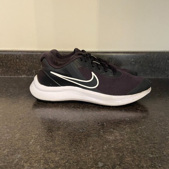 Nike Star Runner 3 Sneakers - Size 4.5Y - Picture 2 of 9